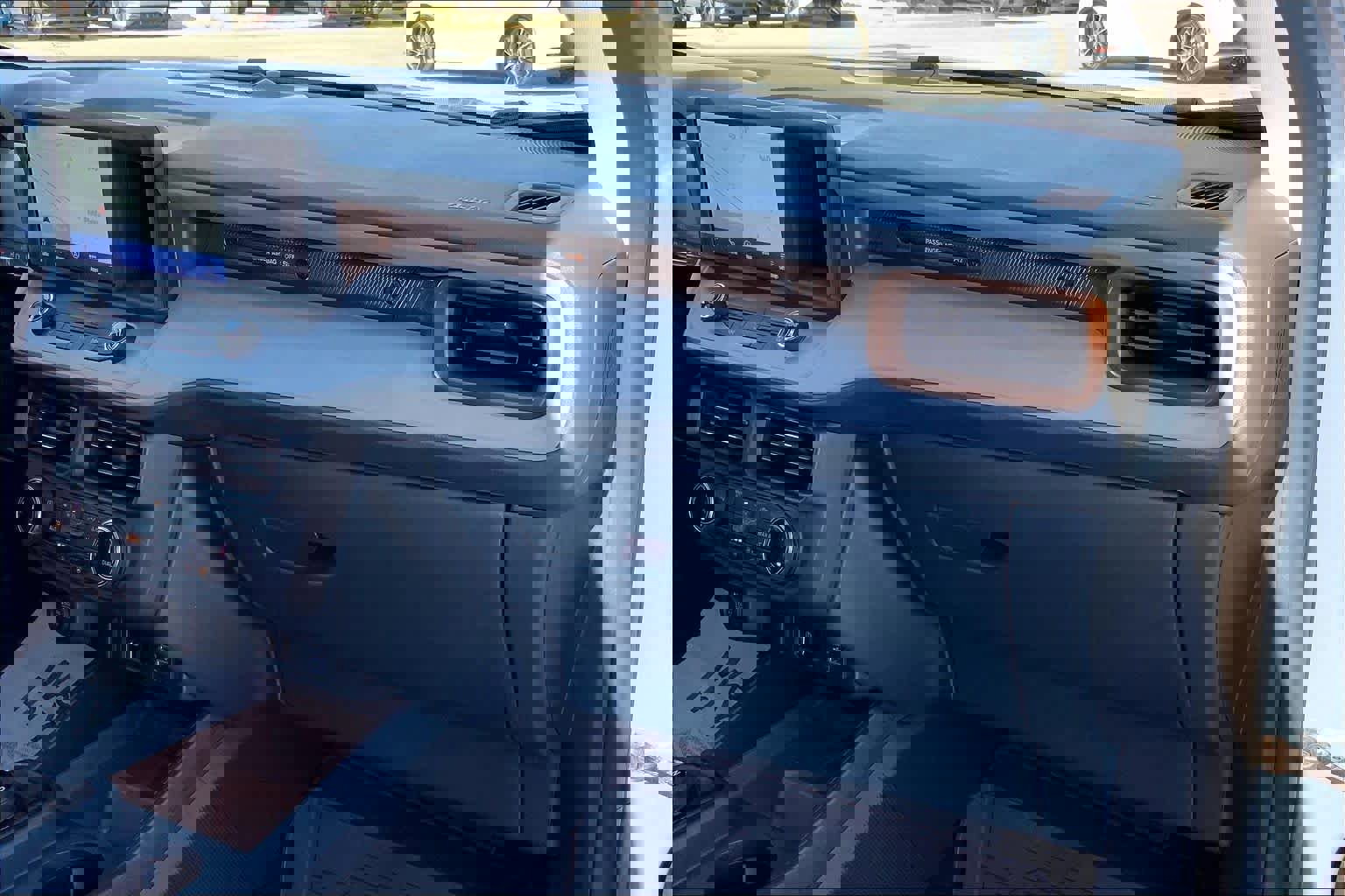 Certified 2024 Ford Maverick Lariat image 16