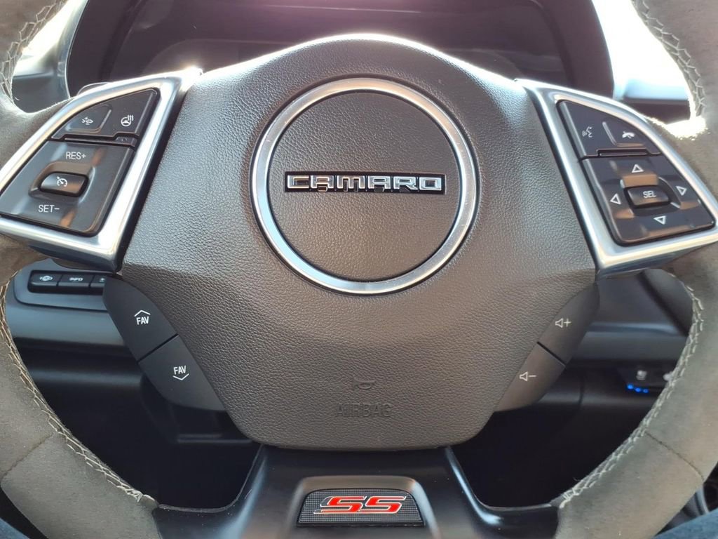Used 2022 Chevrolet Camaro SS w/ Design Package 2 RWD image 25