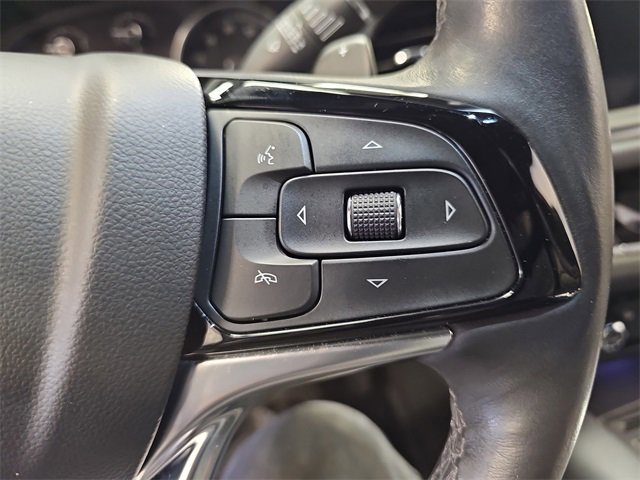 Used 2022 Buick Enclave Essence image 19