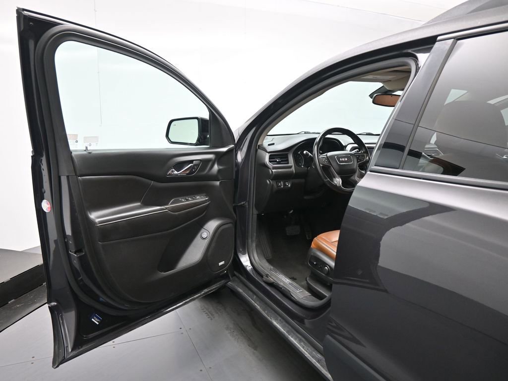 Used 2017 GMC Acadia SLT image 36