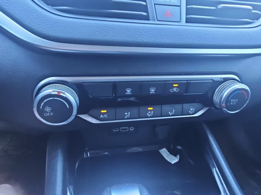 Used 2021 Nissan Altima 2.5 SV FWD image 17