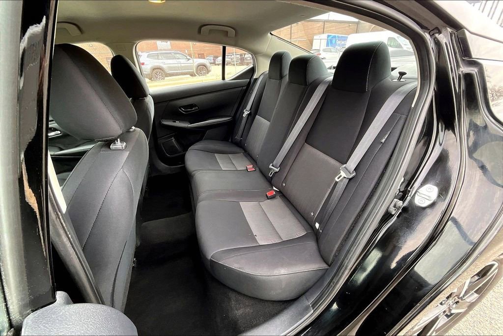 Used 2024 Nissan Sentra SV FWD image 24