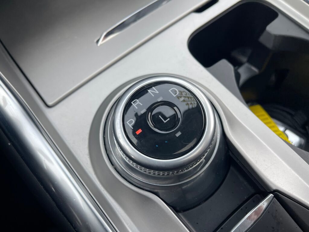 Certified 2022 Ford Explorer XLT w/ Equipment Group 202A image 18