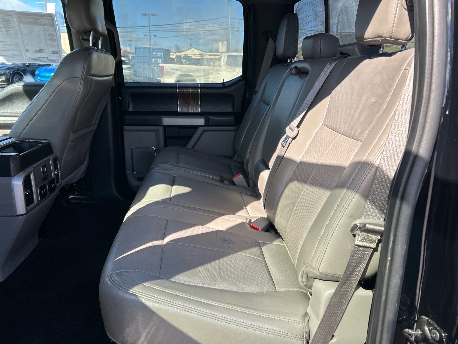 Certified 2018 Ford F150 Lariat w/ Equipment Group 502A Luxury image 8