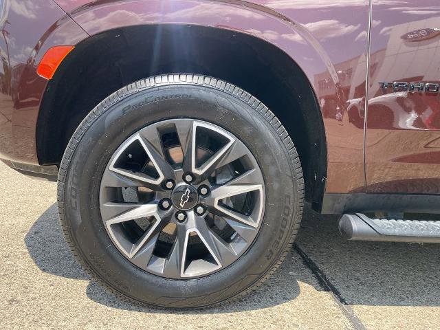 Used 2023 Chevrolet Tahoe Z71 w/ Luxury Package AWD/4WD image 7