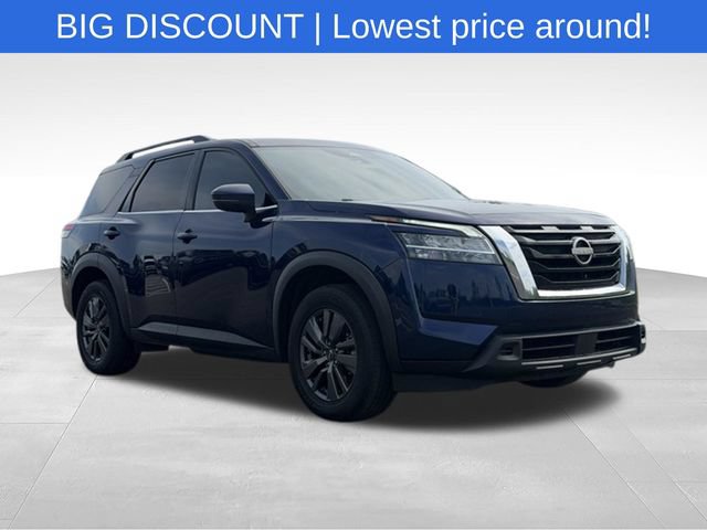 Used 2022 Nissan Pathfinder SV FWD image 1