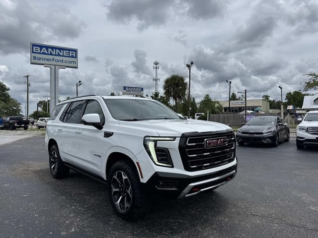 Used 2025 GMC Yukon AT4 w/ AT4 Premium Package AWD/4WD image 1