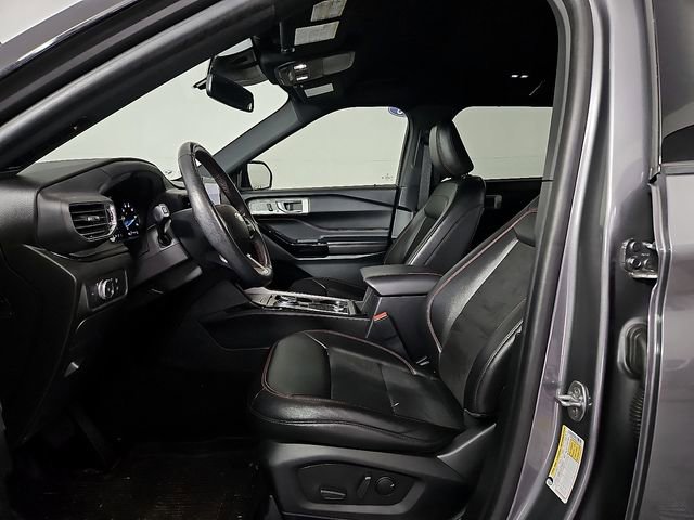 Certified 2022 Ford Explorer ST-Line w/ Class IV Trailer Tow Package image 15