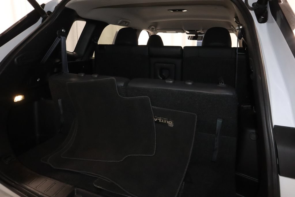 Used 2025 Mitsubishi Outlander SE FWD image 16