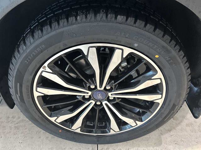 Certified 2022 Ford Escape SE w/ SE Sport Appearance Package AWD/4WD image 30