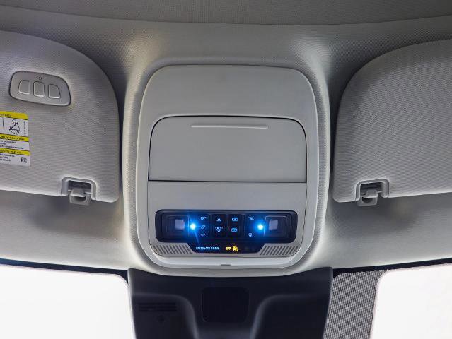 Certified 2025 Ford Expedition Platinum image 18