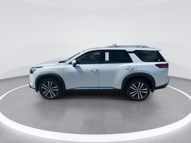 Used 2025 Nissan Pathfinder Platinum w/ Black Appearance Package image 2