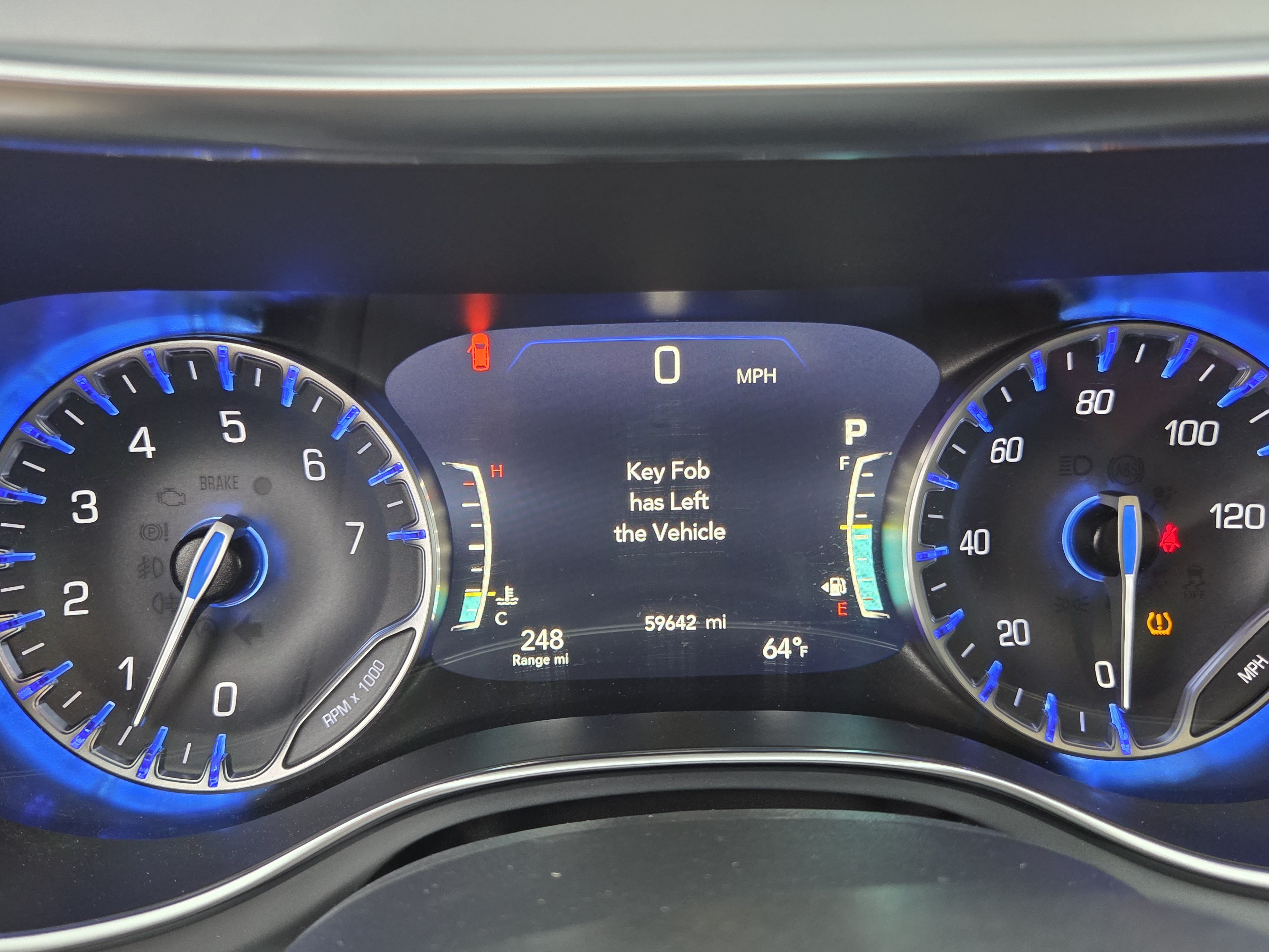 Used 2025 Chrysler Pacifica Limited FWD image 18