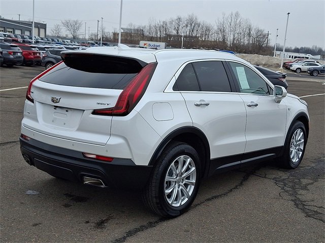 Used 2020 Cadillac XT4 Luxury w/ Cold Weather Package image 4