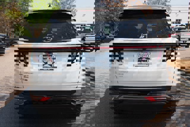 Used 2022 Hyundai Tucson SEL w/ Cargo Package image 3