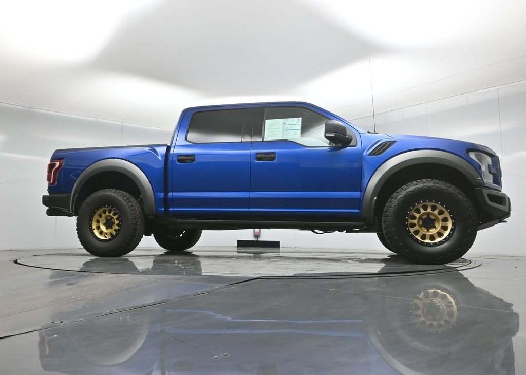 Certified 2017 Ford F150 Raptor w/ Equipment Group 801A Mid image 4