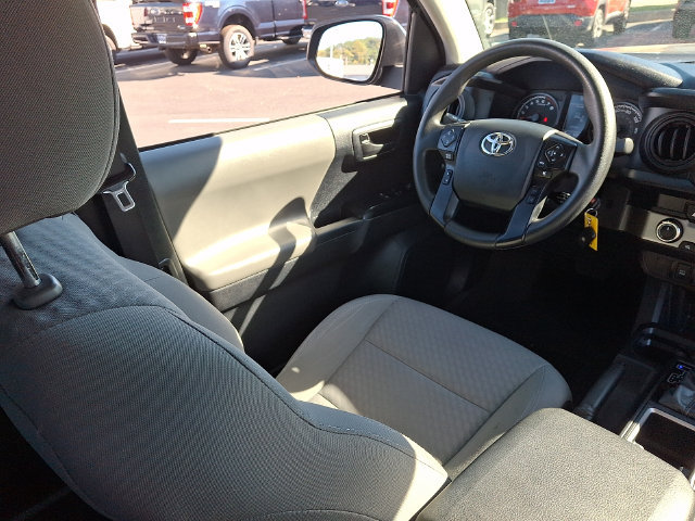 Used 2020 Toyota Tacoma SR w/ SX Package AWD/4WD image 17