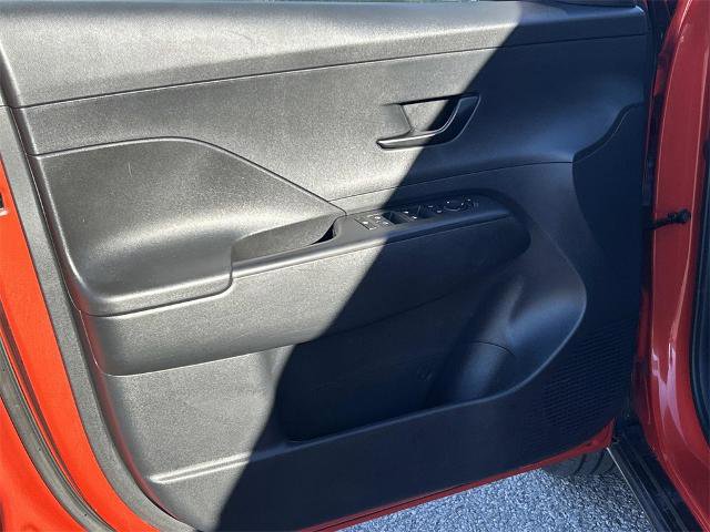 Used 2024 Hyundai Kona SEL image 25