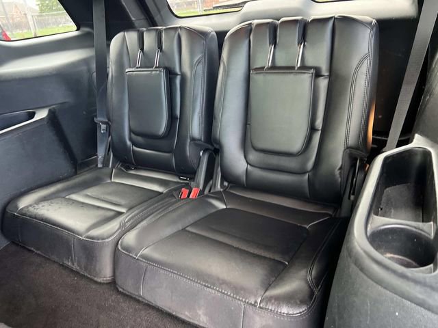 Certified 2018 Ford Explorer XLT w/ Equipment Group 202A image 15