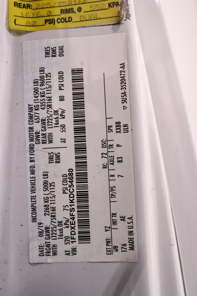 Certified 2019 Ford E-450 and Econoline 450 Super Duty w/ Power Windows & Locks Group RWD image 35