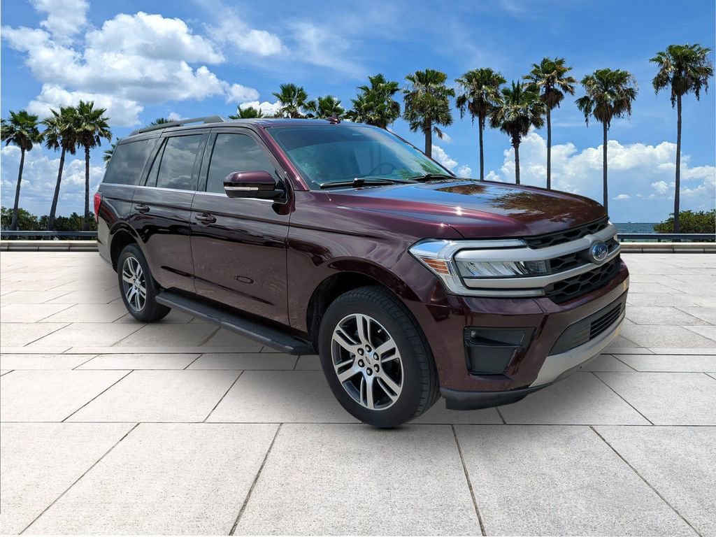 Certified 2024 Ford Expedition XLT RWD image 1