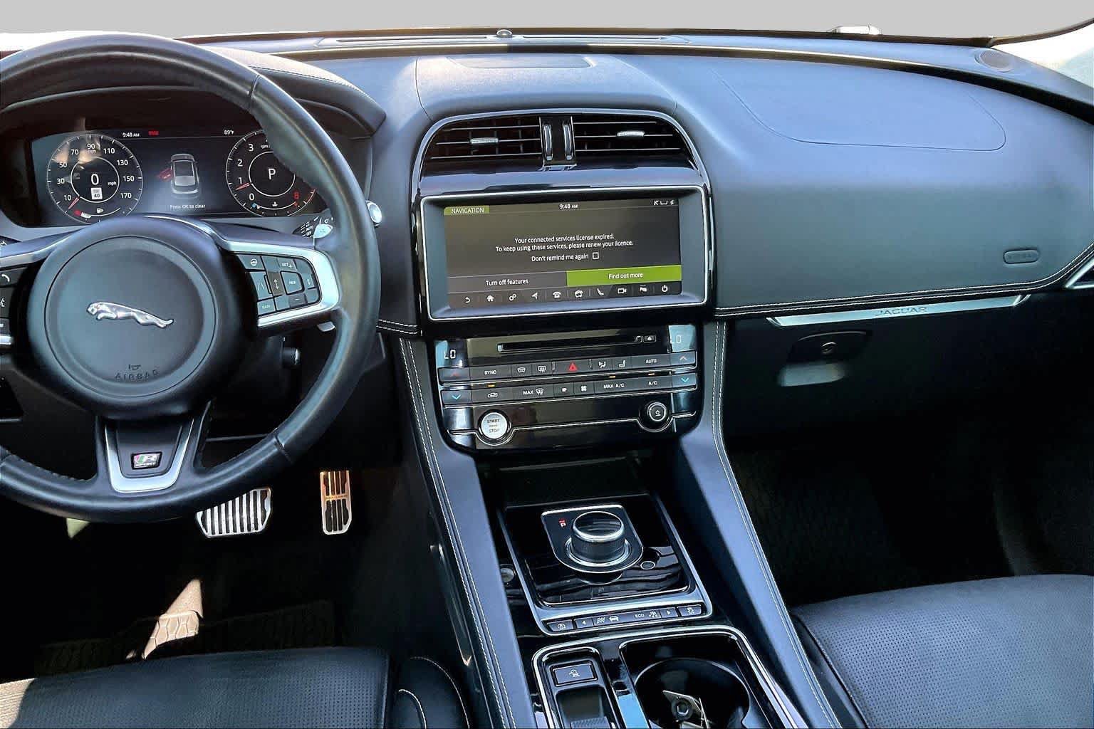 Used 2019 Jaguar F-PACE R-Sport AWD/4WD image 7