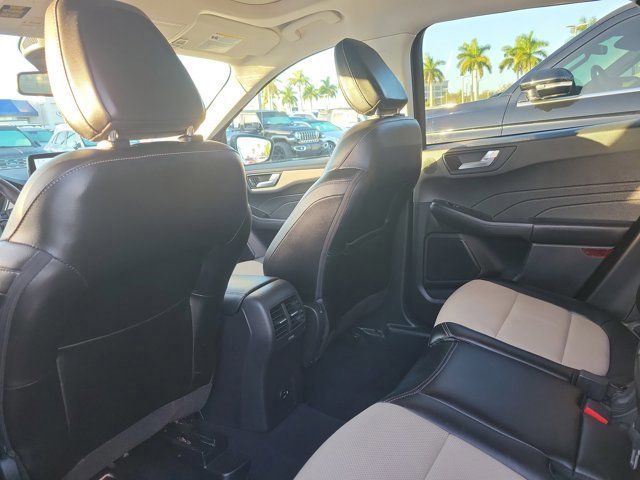 Certified 2022 Ford Escape Titanium w/ Titanium Premium Package image 14