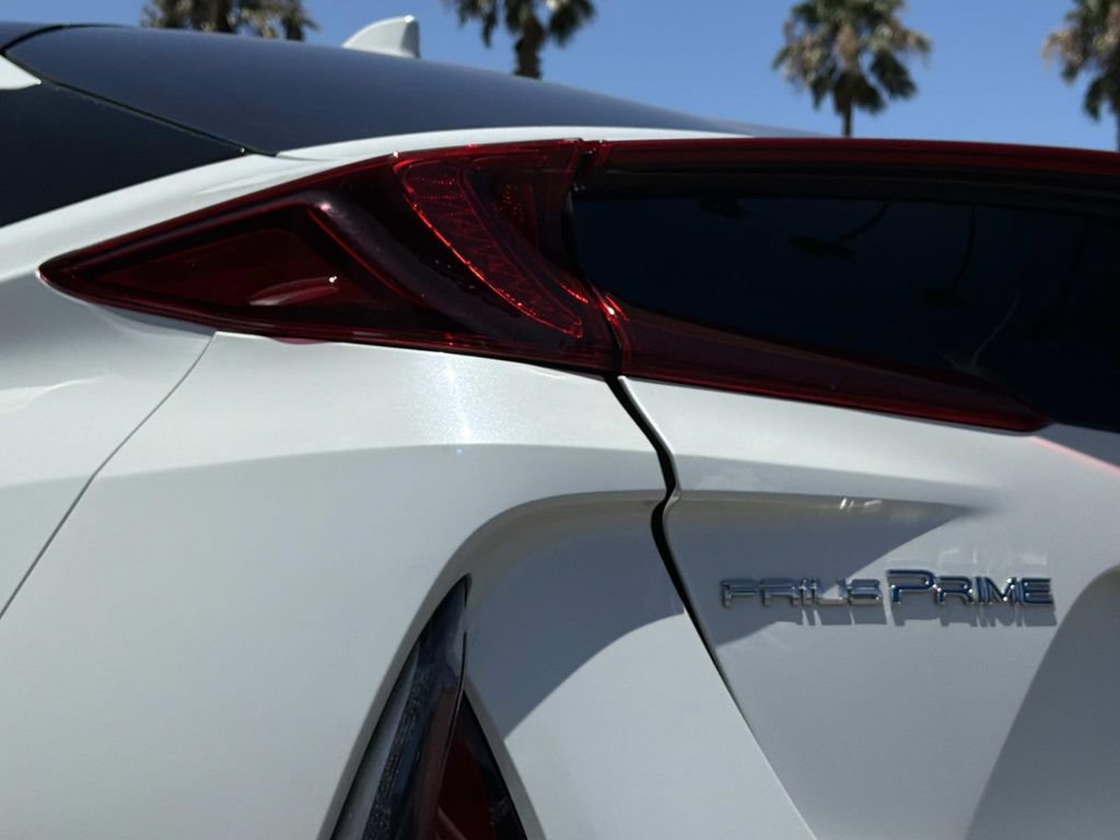 Used 2020 Toyota Prius Prime XLE FWD image 8