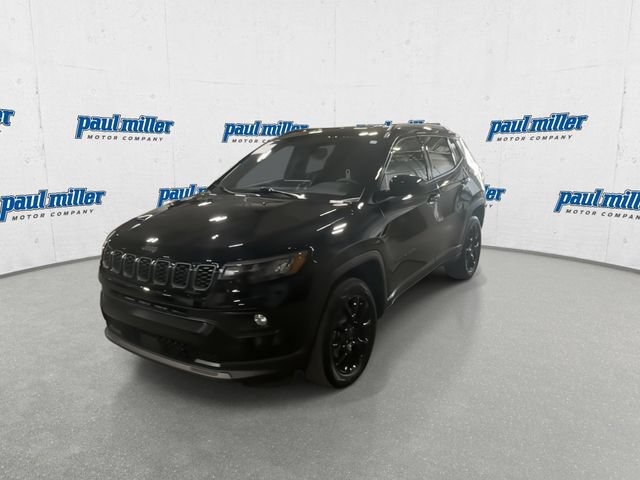 Used 2026 Jeep Compass Latitude AWD/4WD image 4