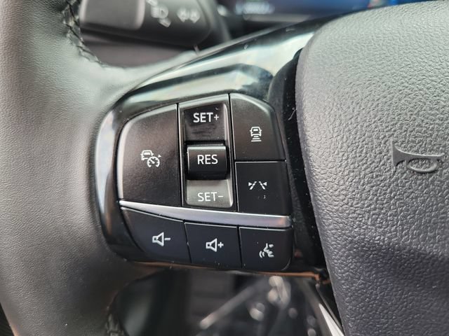 Certified 2023 Ford Escape SE w/ PHEV Premium Package FWD image 5
