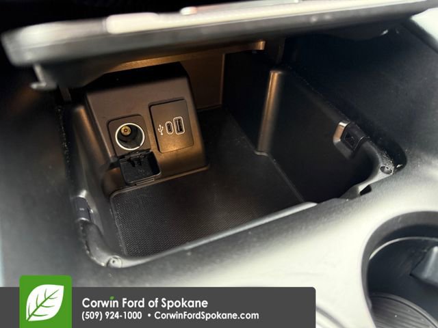 Certified 2025 Ford Explorer ST-Line image 33