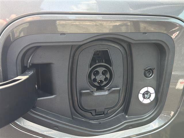 Certified 2025 Ford F150 Lightning Flash AWD/4WD image 26
