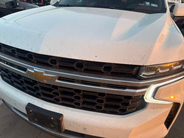 Used 2022 Chevrolet Suburban LS w/ Max Trailering Package RWD image 2