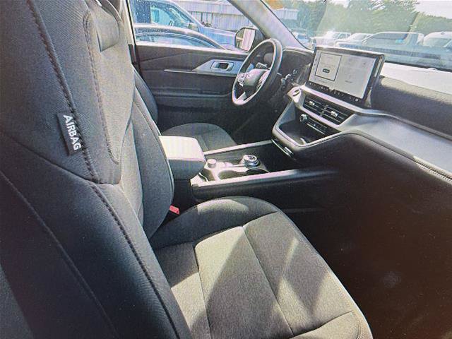 Certified 2025 Ford Explorer Active AWD/4WD image 13