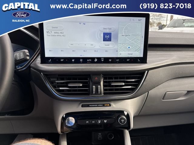 Certified 2025 Ford Escape Platinum w/ Premium Technology Package image 25