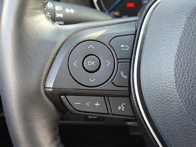 Used 2023 Toyota RAV4 SE image 19