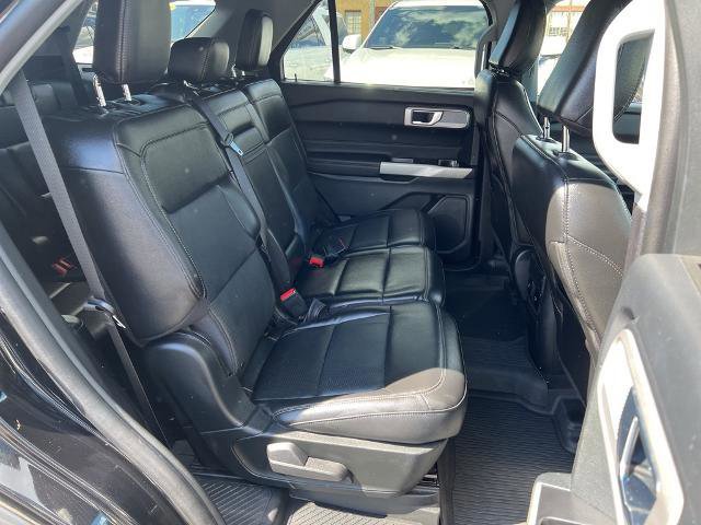 Certified 2022 Ford Explorer Limited w/ Hybrid Equipment Group 310A image 16