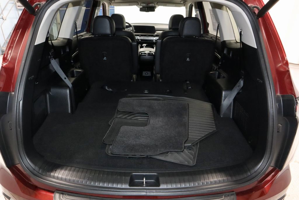 Used 2023 Kia Telluride EX w/ EX Captain's Chair Package FWD image 16