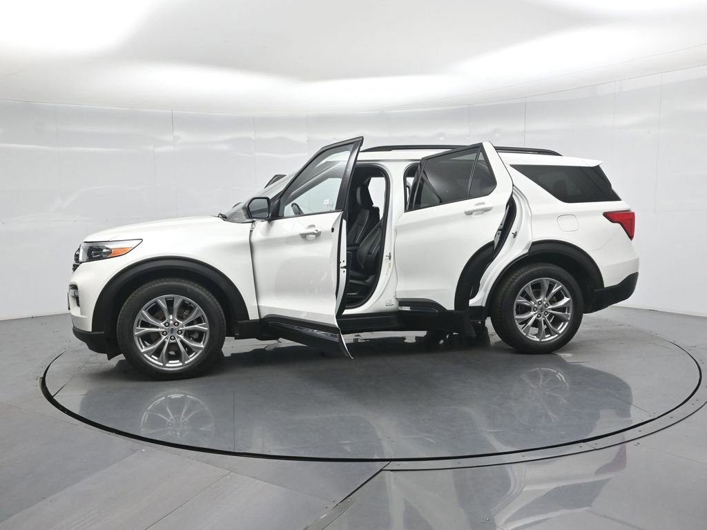 Certified 2020 Ford Explorer XLT w/ Equipment Group 202A image 55