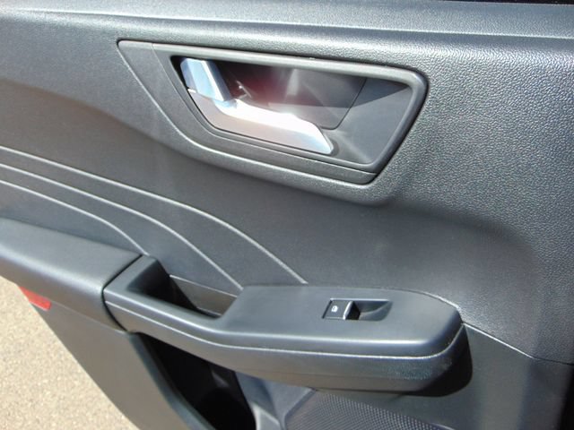 Certified 2026 Ford Escape SE FWD image 24
