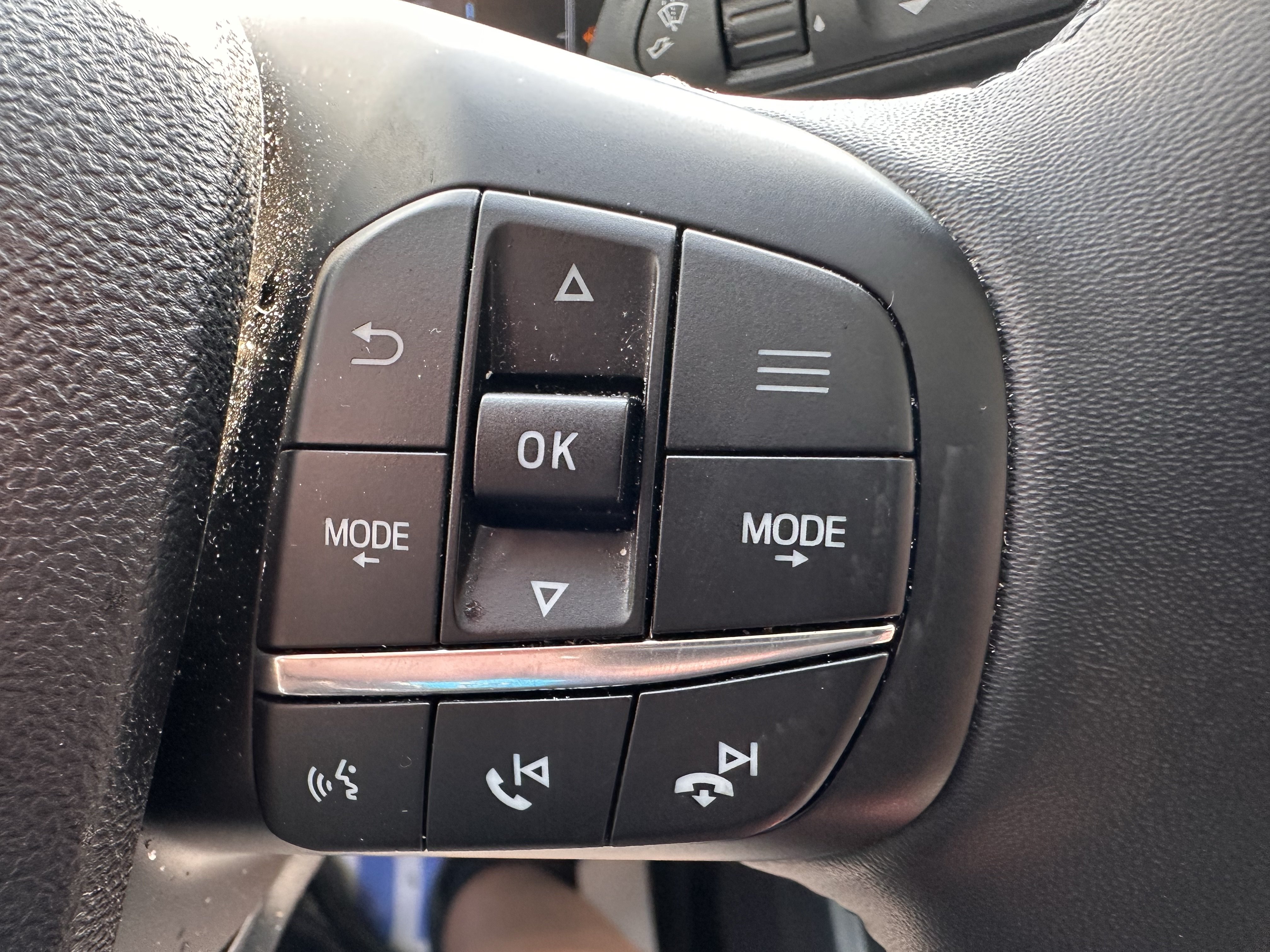 Certified 2026 Ford Maverick XLT w/ XLT Luxury Package AWD/4WD image 24