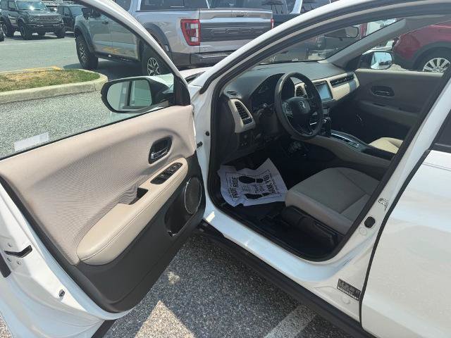 Used 2018 Honda HR-V EX image 10