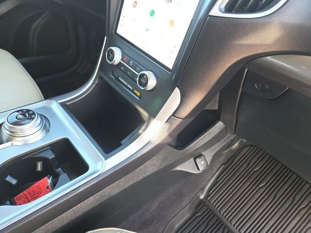 Certified 2024 Ford Edge SEL image 33