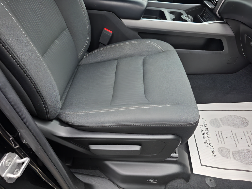 Used 2019 RAM 1500 Big Horn AWD/4WD image 37