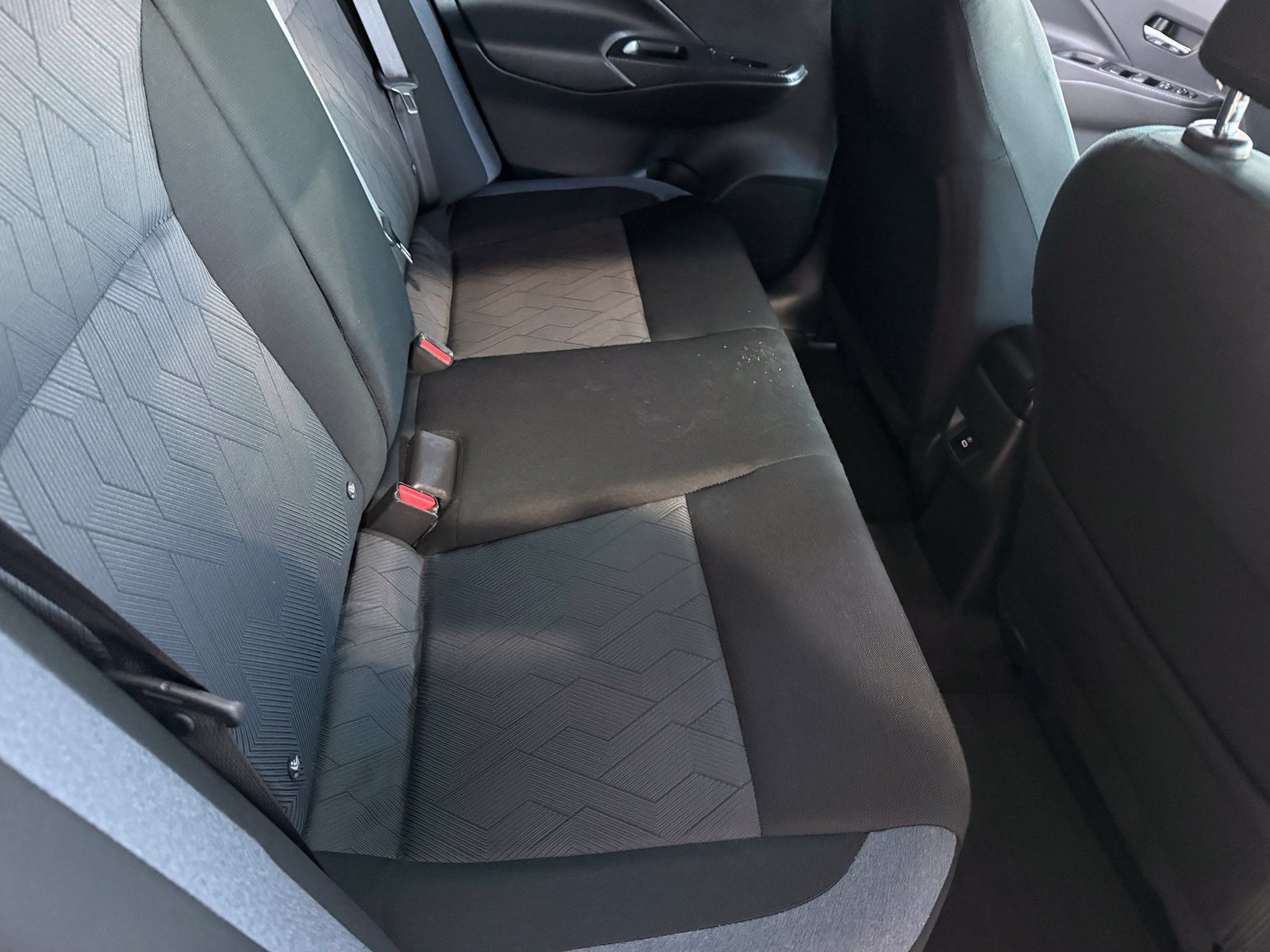 Used 2024 Nissan Versa SV FWD image 19