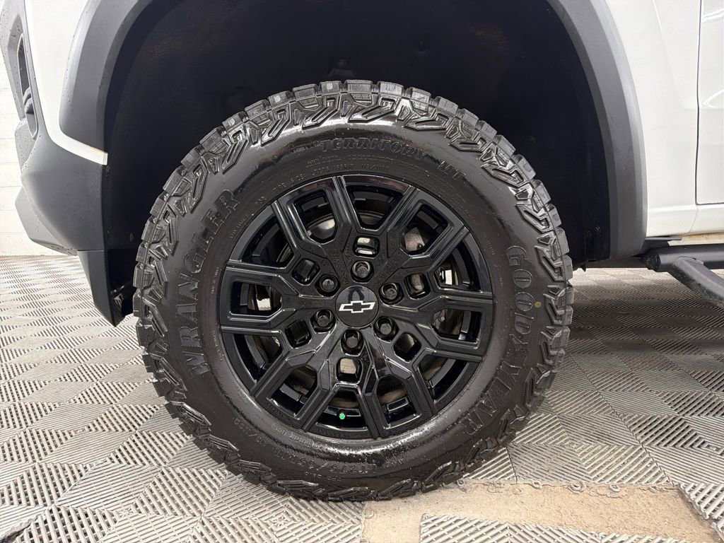 Used 2024 Chevrolet Colorado Trail Boss w/ Advanced Trailering Package image 15