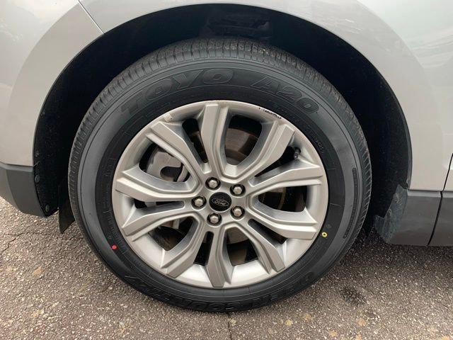 Certified 2024 Ford Edge Titanium image 29