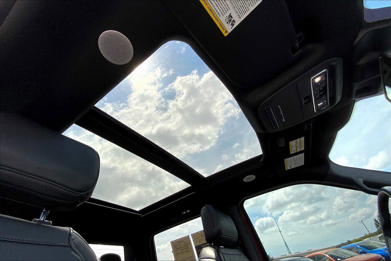 Certified 2022 Ford F150 Raptor w/ Equipment Group 801A High image 14