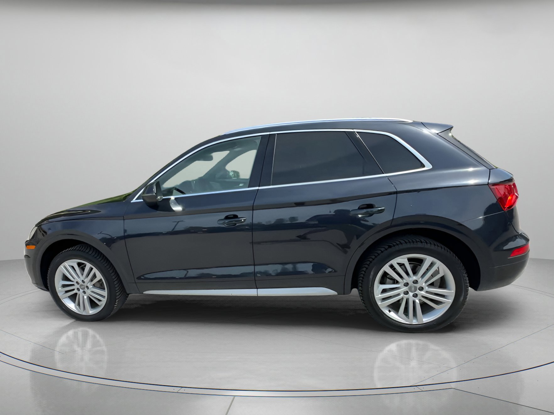 Used 2018 Audi Q5 2.0T Premium Plus w/ Premium Plus Package image 10