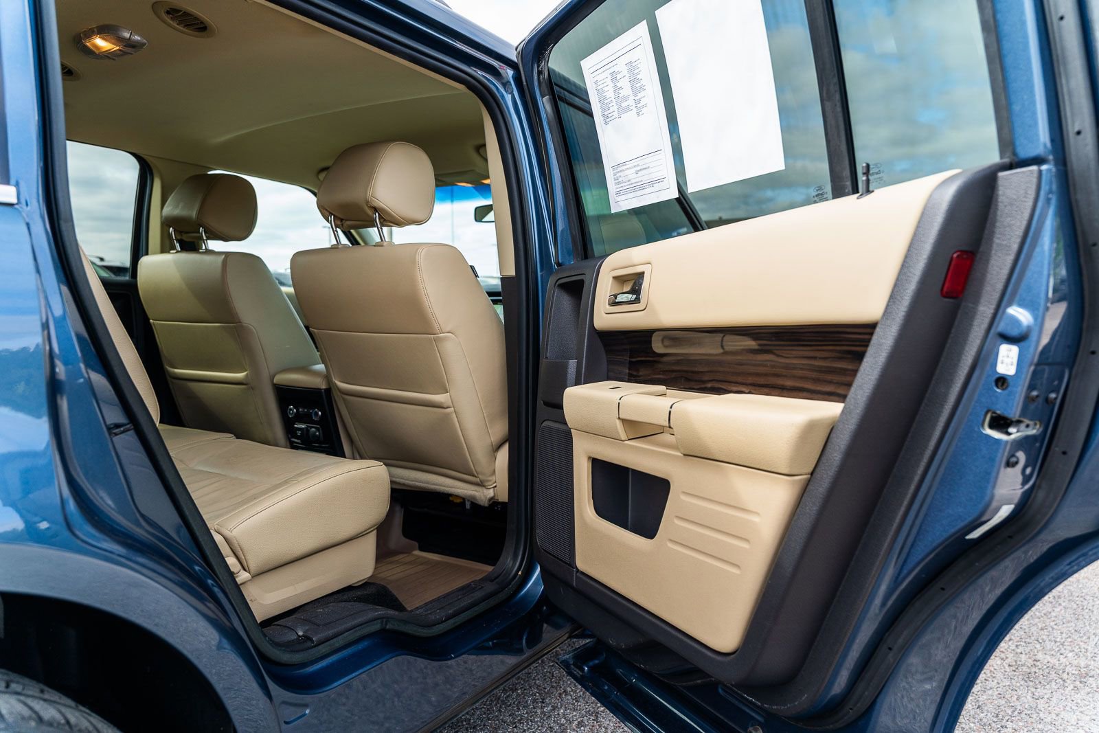 Certified 2018 Ford Flex SEL w/ Equipment Group 202A FWD image 17